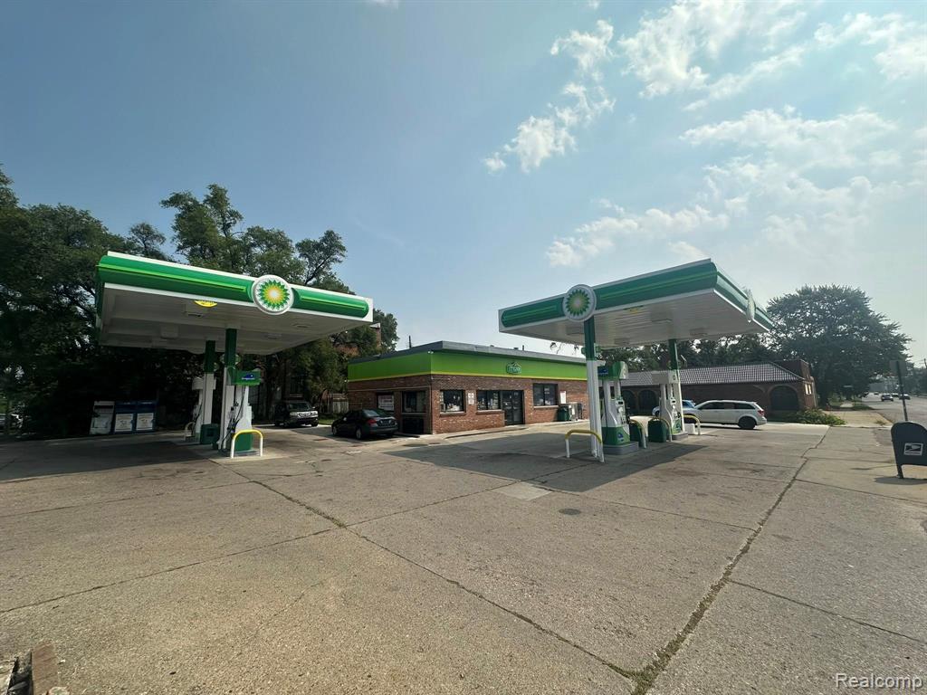 3720 W McNichols Road