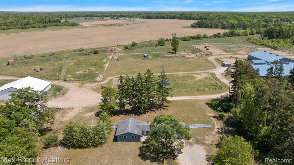 8580 Silver Creek Road, Whitehall, MI 49461 — Photo 11