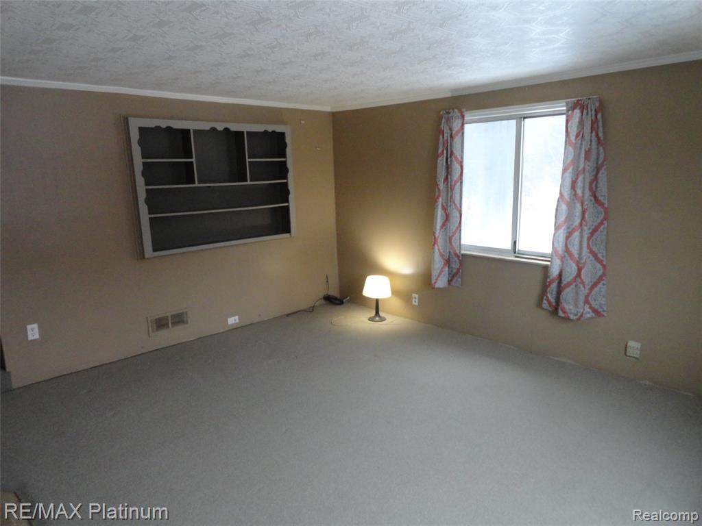 3396 E BALDWIN Road, Grand Blanc, MI 48439 — Photo 11