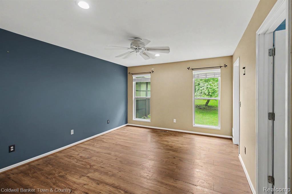 332 Triangle Lake Road, Howell, MI 48843 — Photo 11