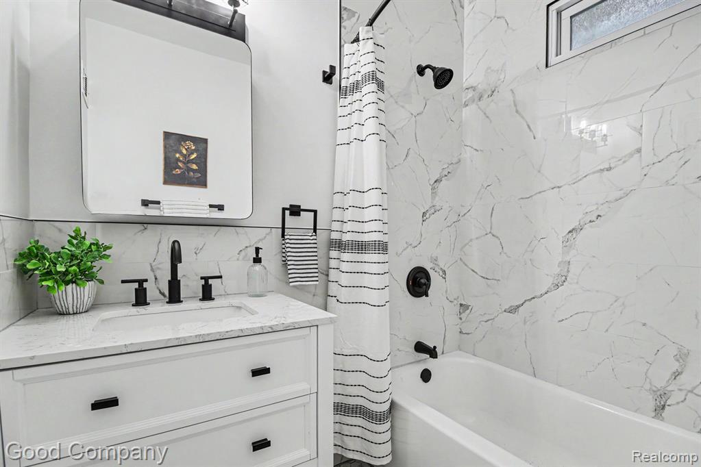 2463 Seyburn Street, Detroit, MI 48214 — Photo 12