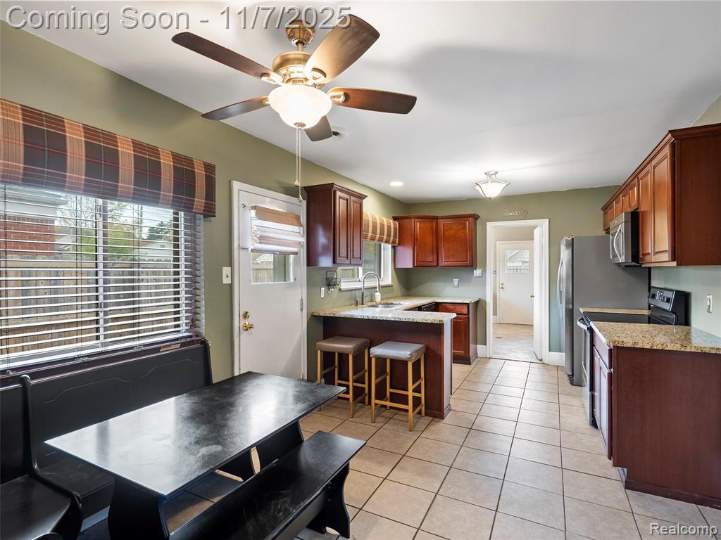 7231 Weingartz, Center Line, MI 48015 — Photo 7