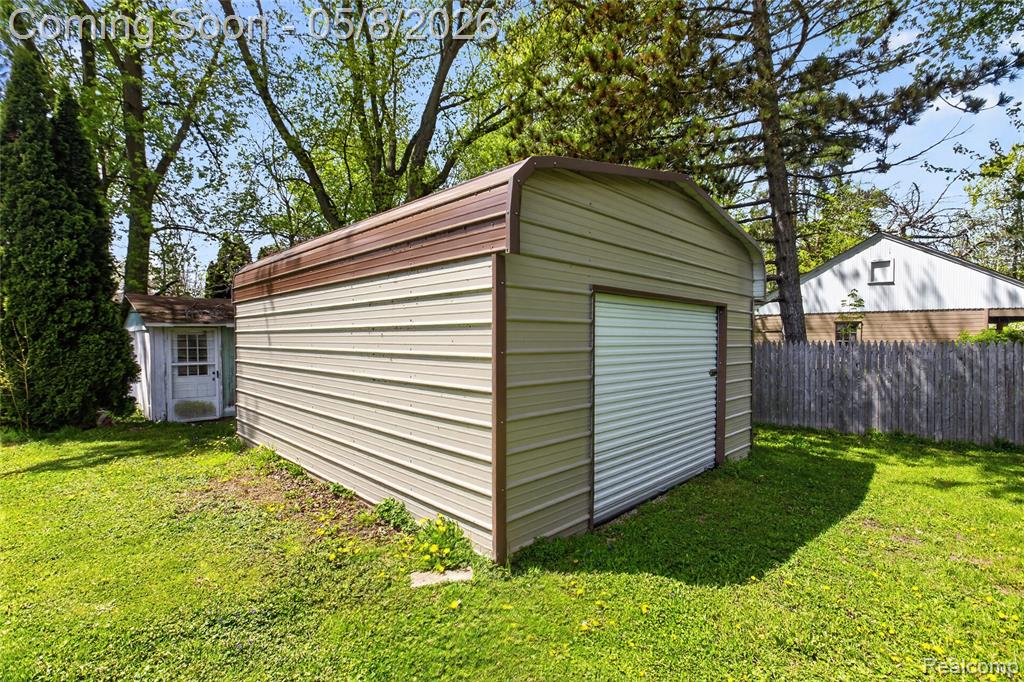 4300 S Washington Road, Saginaw, MI 48601 — Photo 27