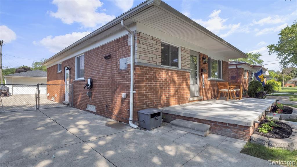 5961 Centralia Street, Dearborn Heights, MI 48127 — Photo 32