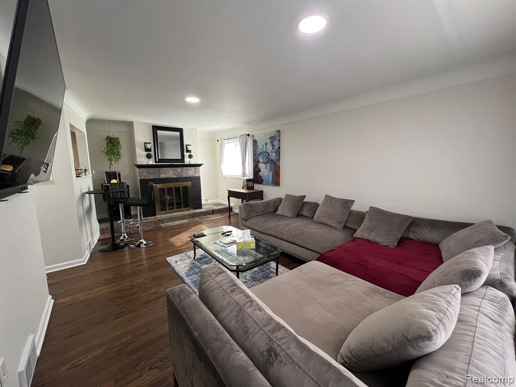 5120 CANTERBURY Lane, Warren, MI 48092 — Photo 13