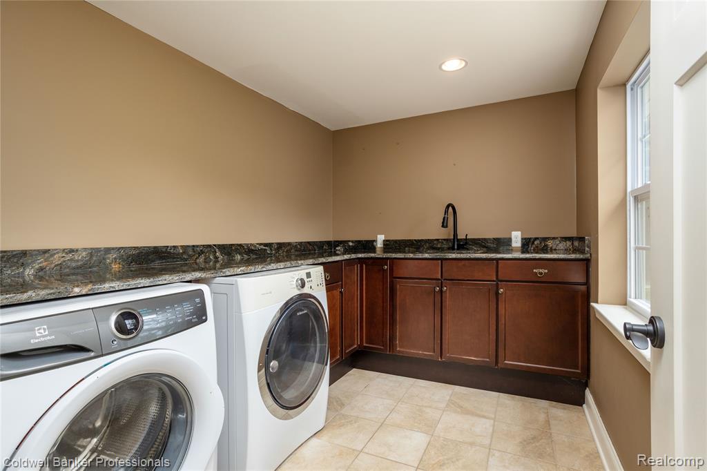 56 Oxford Road, Grosse Pointe Shores, MI 48236 — Photo 41
