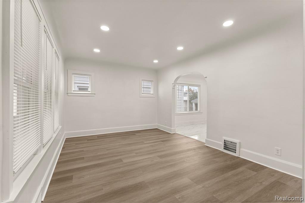 6463 Payne Avenue, Dearborn, MI 48126 — Photo 4
