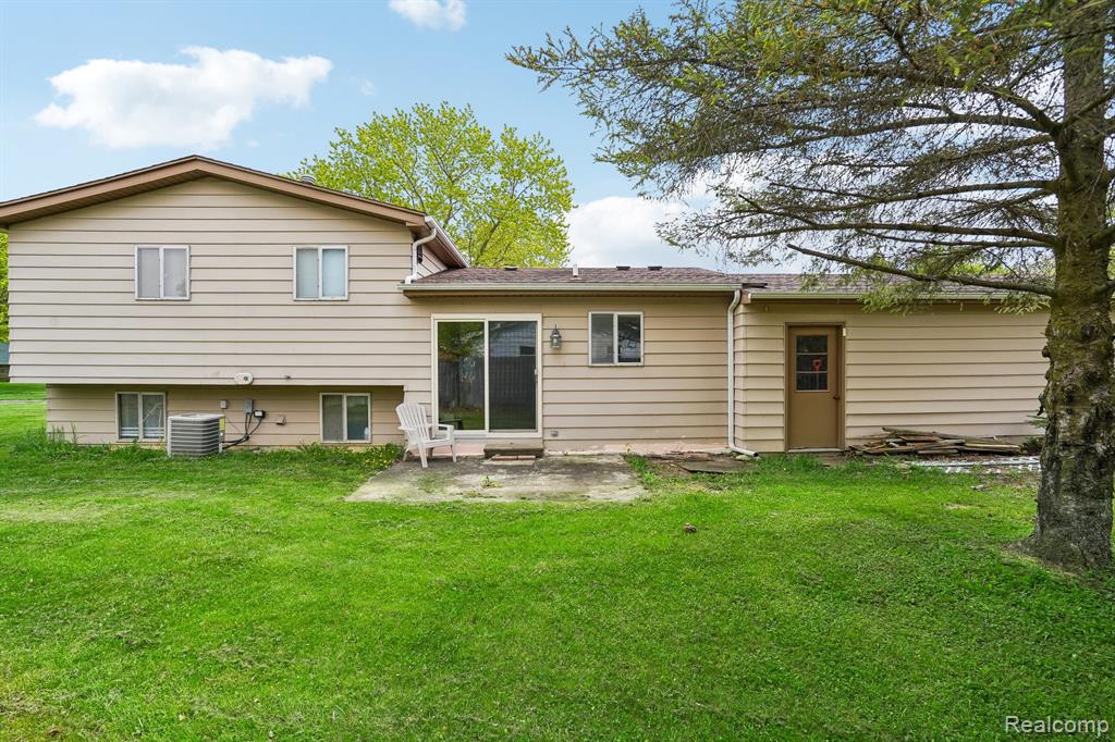 717 Murphy Court, Linden, MI 48451 — Photo 25