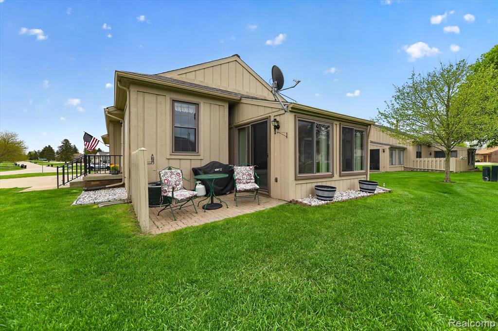 10044 Arlington Circle, 145, South Lyon, MI 48178 — Photo 26