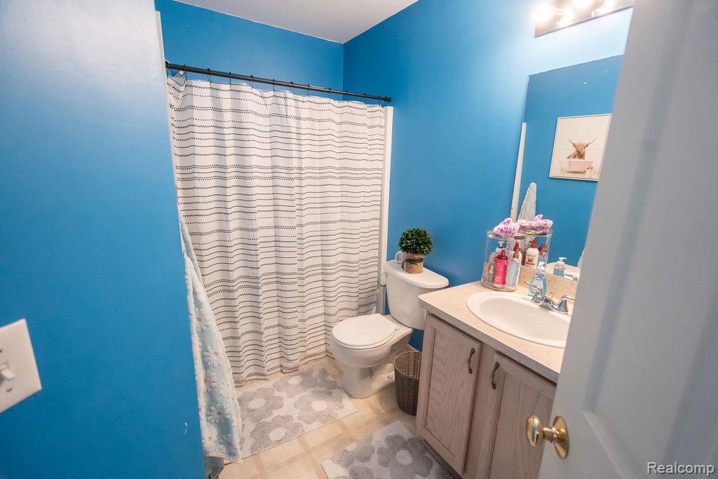 23010 Fairlane Boulevard, Woodhaven, MI 48183 — Photo 28