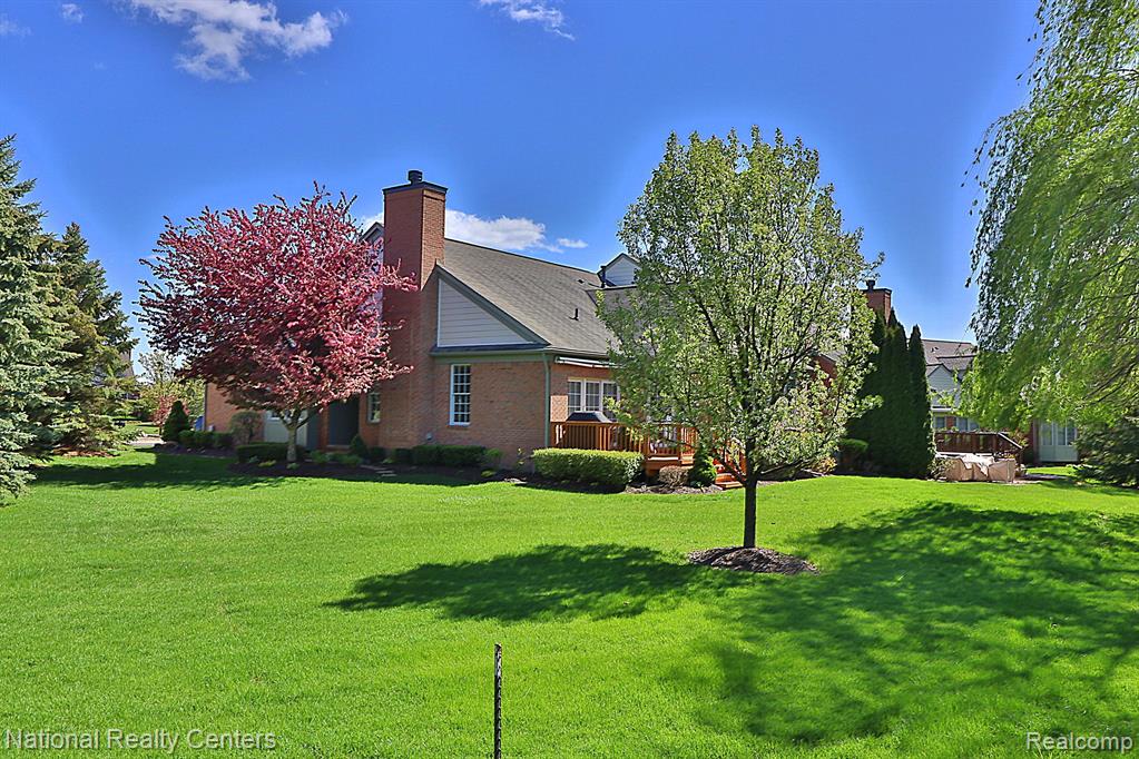 44454 BIRCHWOOD Court, Northville, MI 48168 — Photo 4