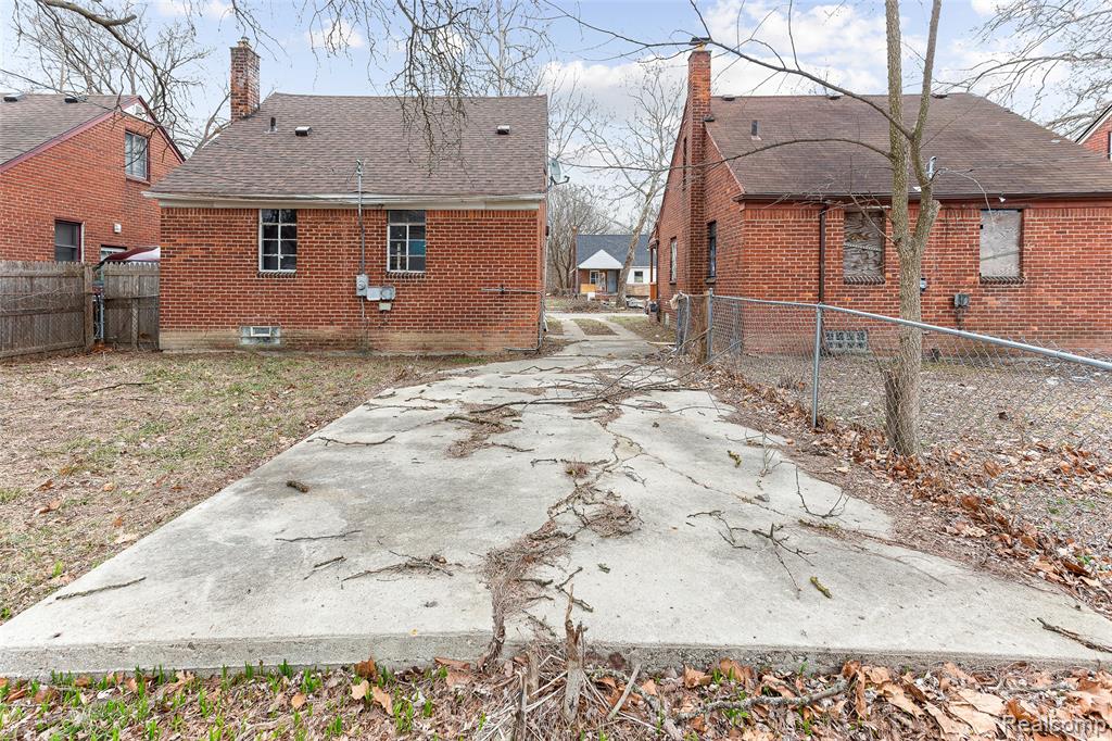 9327 Stout Street, Detroit, MI 48228 — Photo 24