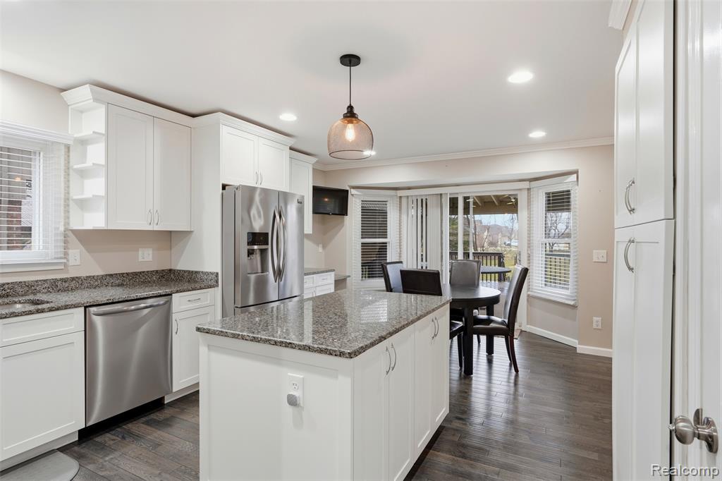 48607 Presidential Drive, Macomb, MI 48044 — Photo 9