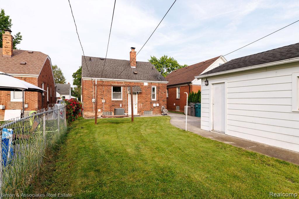 6109 Barrie Street, Dearborn, MI 48126 — Photo 5