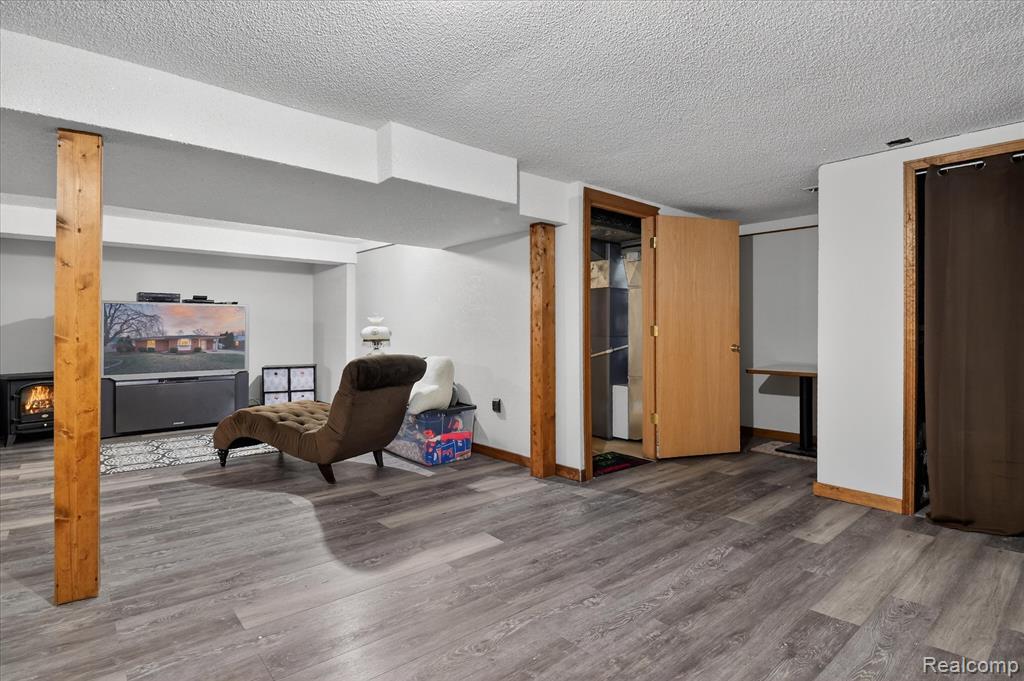 19523 Plumwoode Court, Brownstown, MI 48183 — Photo 33