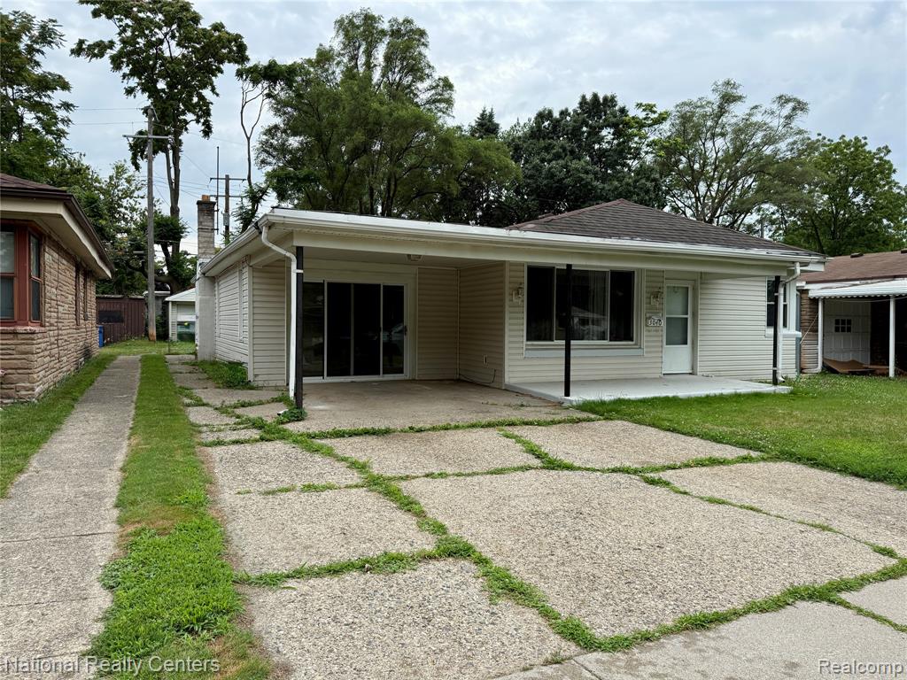3040 Alvina Avenue, Warren, MI 48091