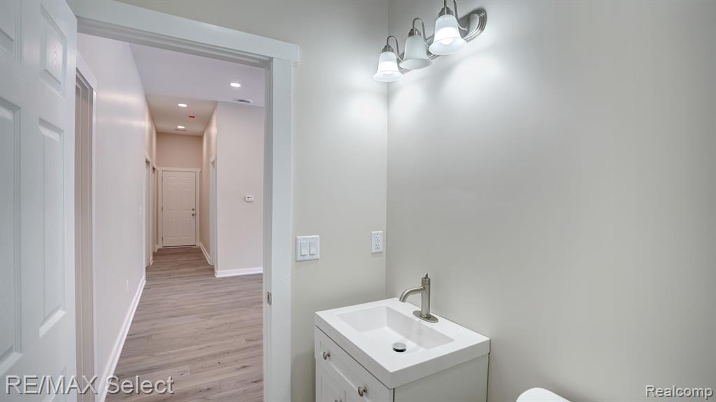 207 CLARENCE Street, Holly, MI 48442 — Photo 30