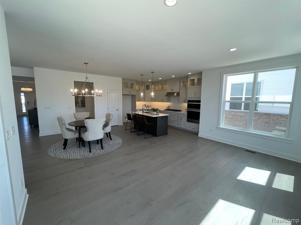 7885 ARIMOORE Drive, West Bloomfield, MI — Photo 9