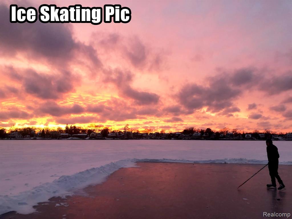 16 S NORTH SHORE Drive, Lake Orion, MI 48362 — Photo 95
