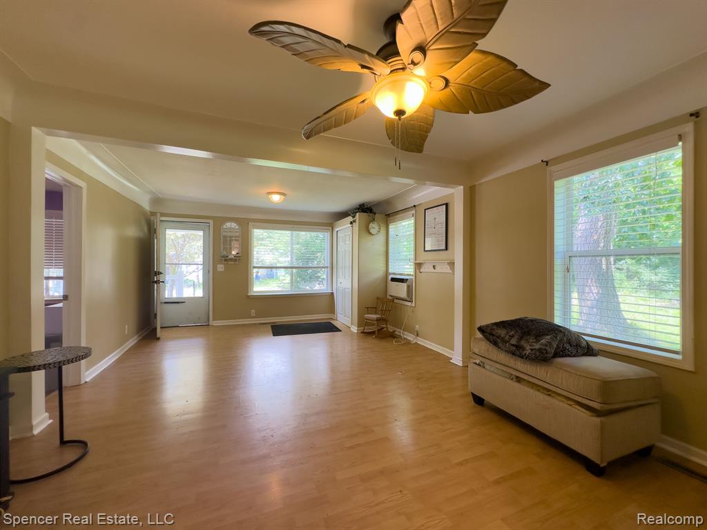 518 Alfred Court, Ortonville, MI 48462 — Photo 4