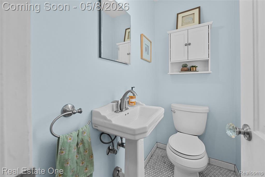717 N Elizabeth Street, Dearborn, MI 48128 — Photo 22