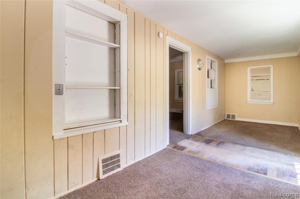 22118 Ulster Street - Photo 5