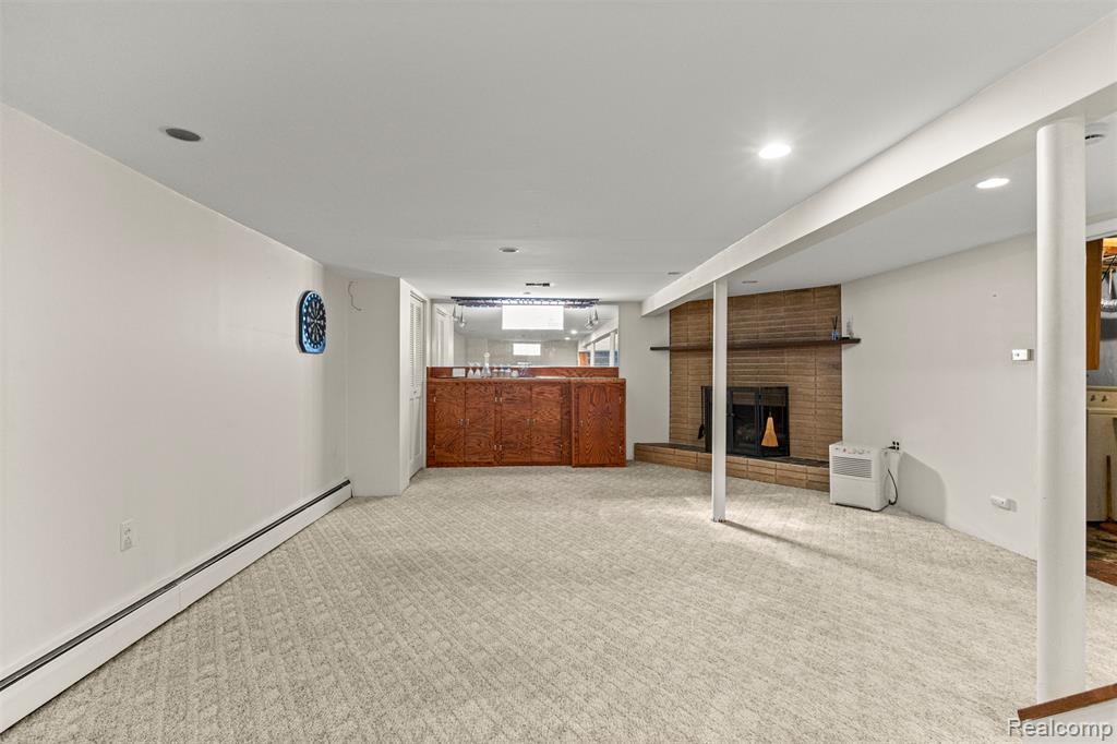 9892 Hubert Avenue, Allen Park, MI 48101 — Photo 20