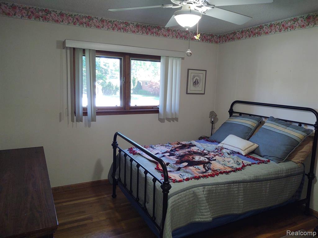 7460 FLICKINGER Drive, Shelby Twp, MI 48317 — Photo 25