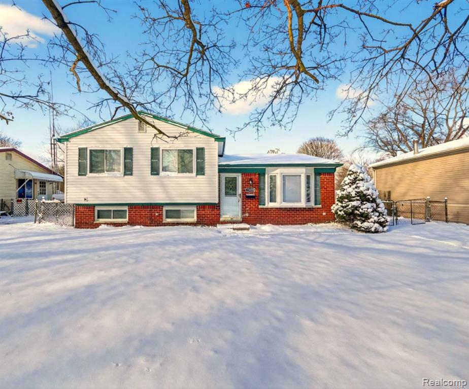15654 Isabelle Street, Romulus, MI 48174 — front exterior