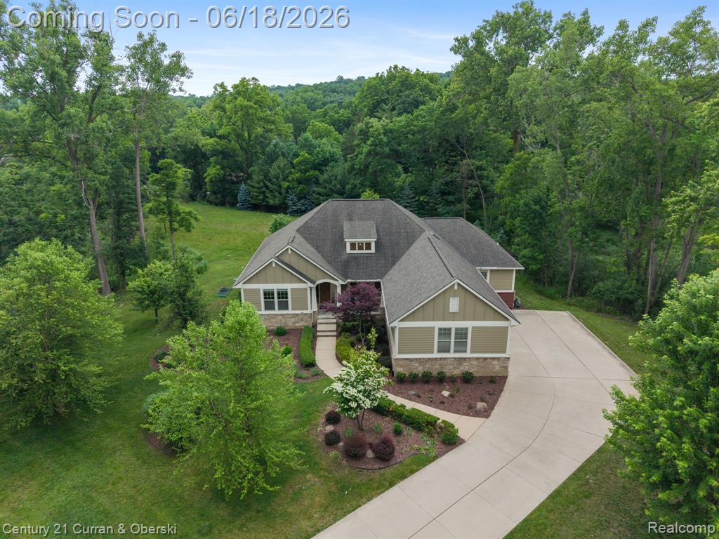 34225 Thornbrook Drive, Farmington, MI 48335