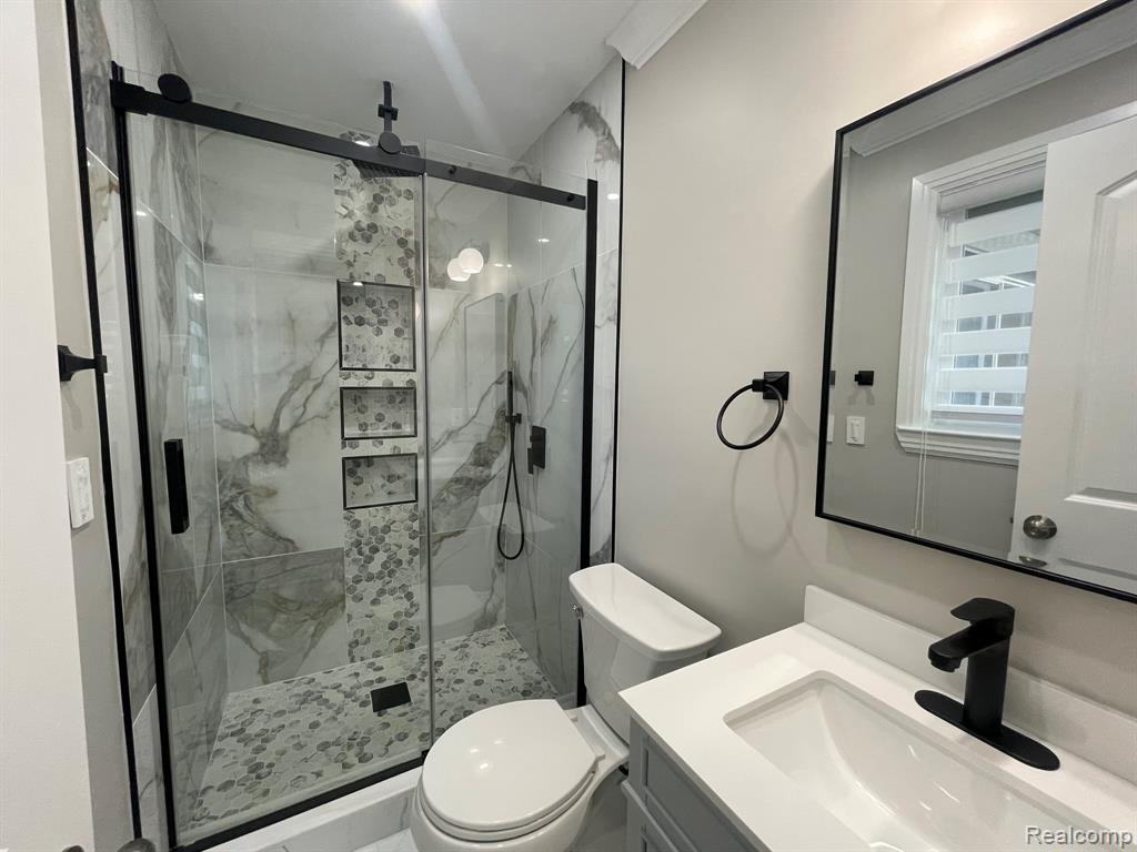 42104 JASON Drive, Clinton Twp, MI 48038 — Photo 12