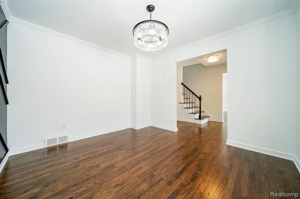 7359 SAINT AUBURN Drive, Bloomfield Hills, MI 48301 — Photo 40
