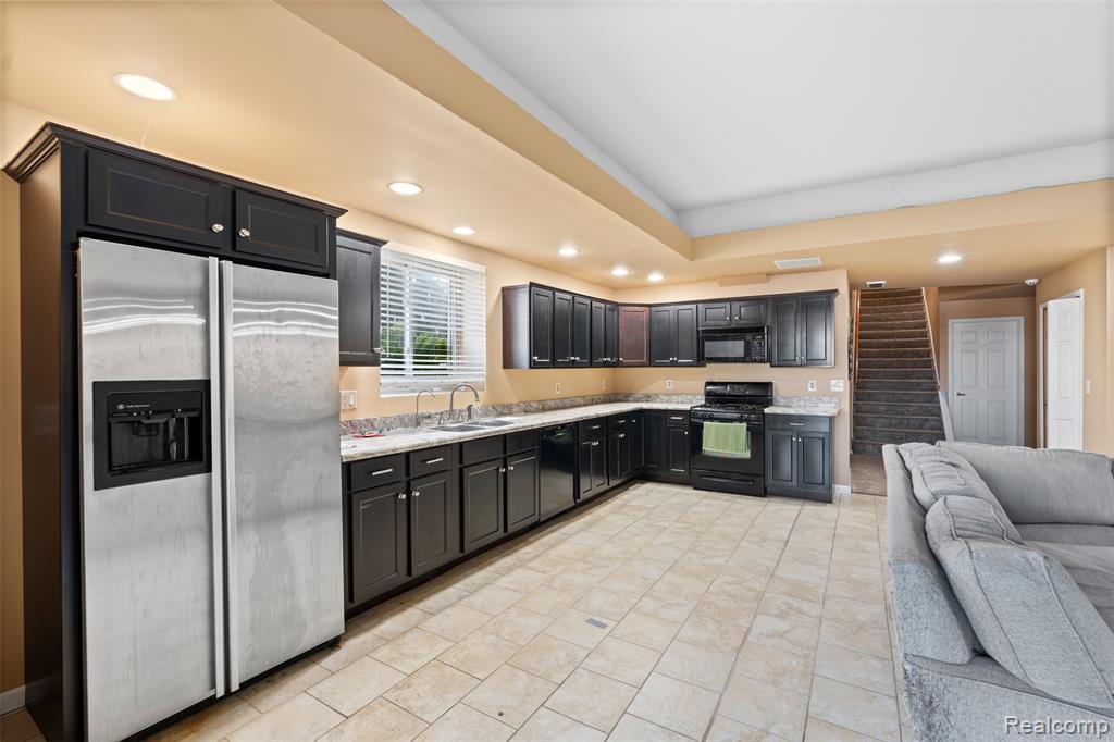 1907 Riverside Drive, Port Huron, MI 48060 — Photo 12