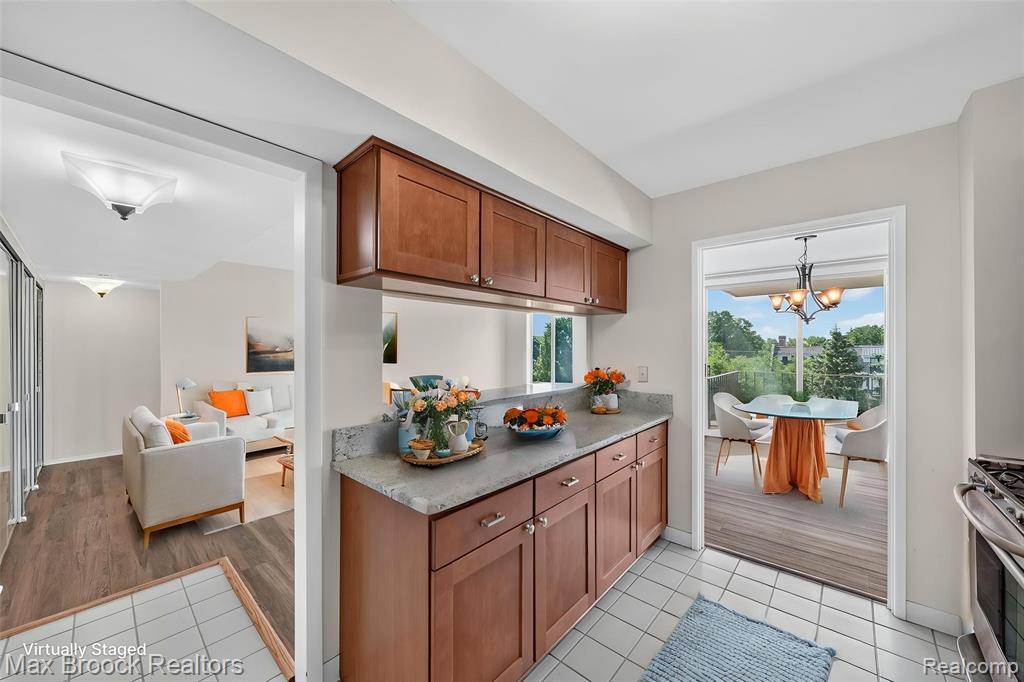 600 W BROWN Street, Birmingham, MI 48009 — Photo 15