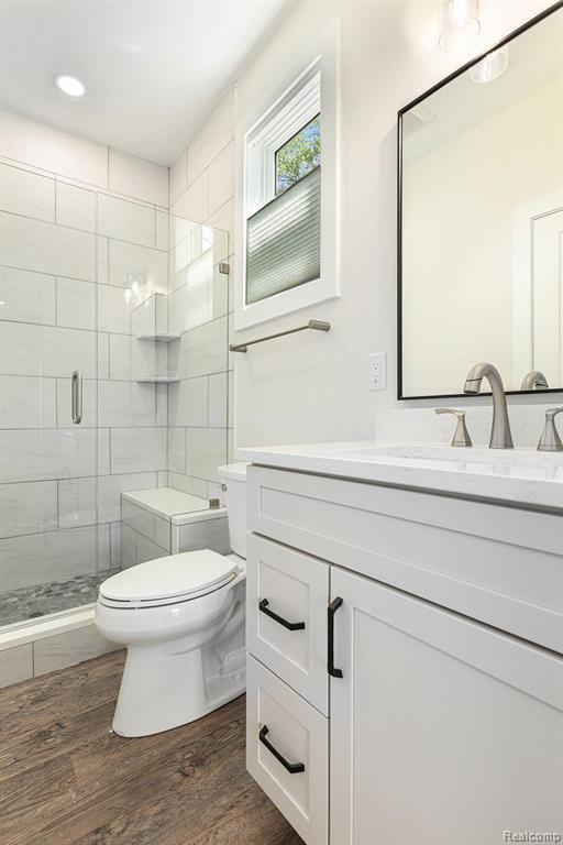 9693 BEVERLY Drive, Lakeland, MI — Photo 18
