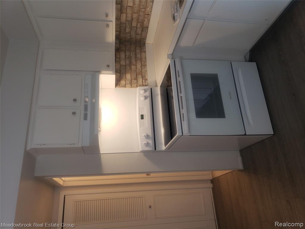 8679 Kennedy Circle N, 2, Warren, MI 48093 — Photo 15