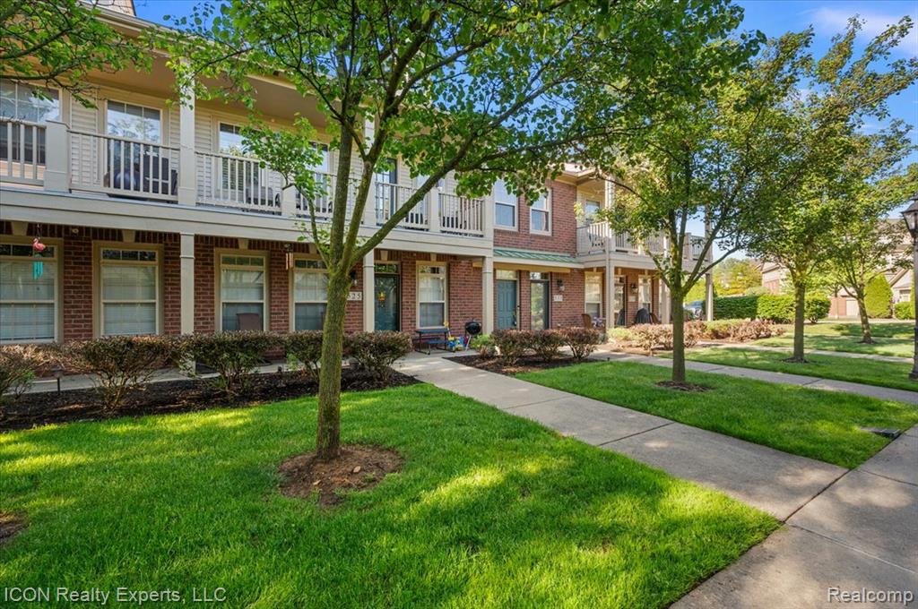 527 Red Oak Court, Commerce Twp, MI 48390 — Photo 29