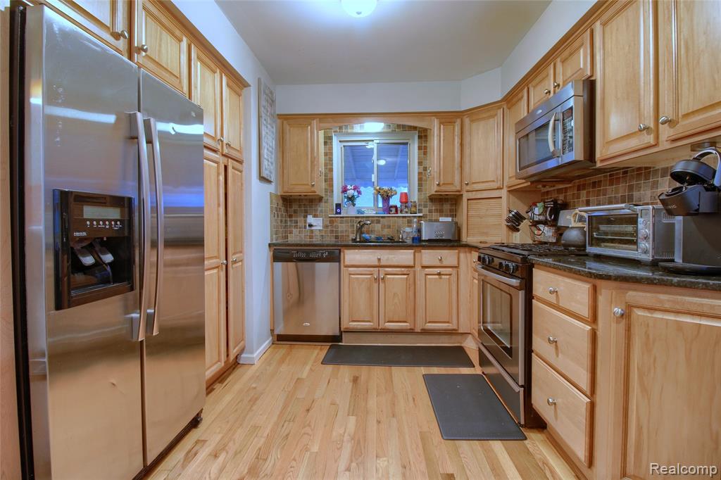 5739 Harrison Street, Garden City, MI — Photo 8