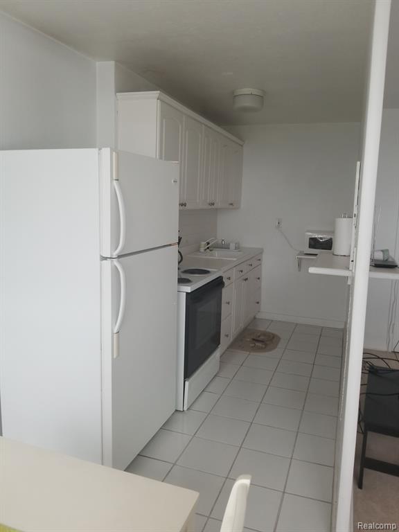 8900 E Jefferson Avenue, 1103, Detroit, MI 48214 — Photo 3
