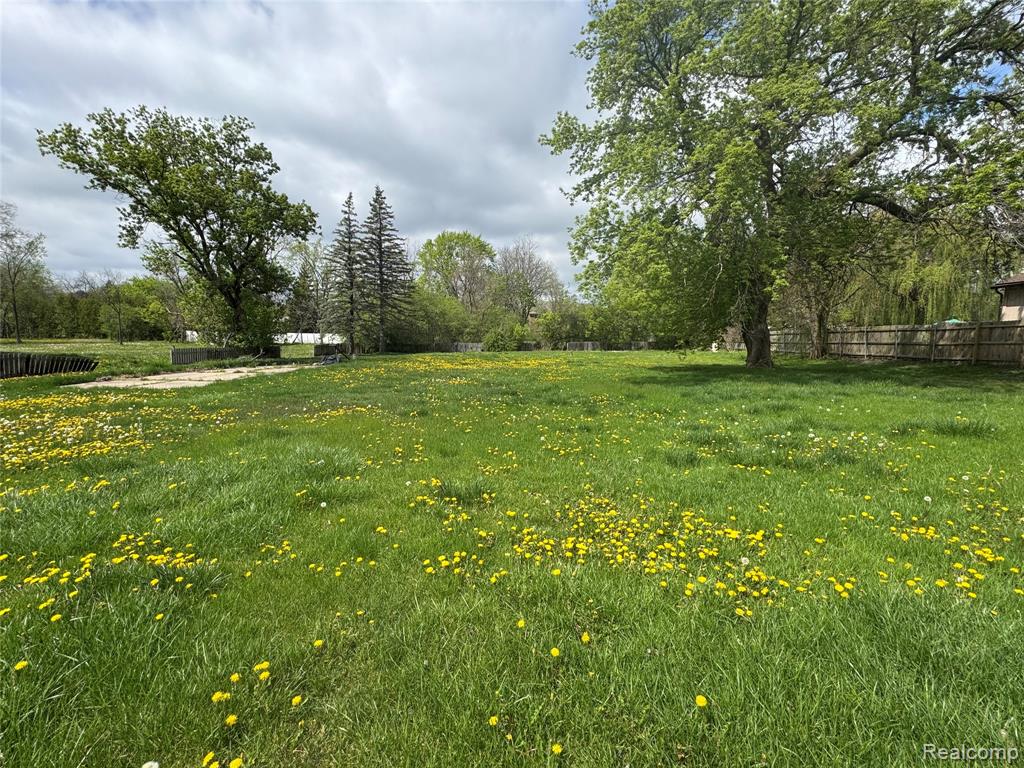 835 E Long Lake Road, Troy, MI 48085 — Photo 27