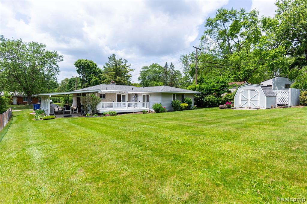 772 Robbinann Drive, Waterford, MI 48328 — Photo 36