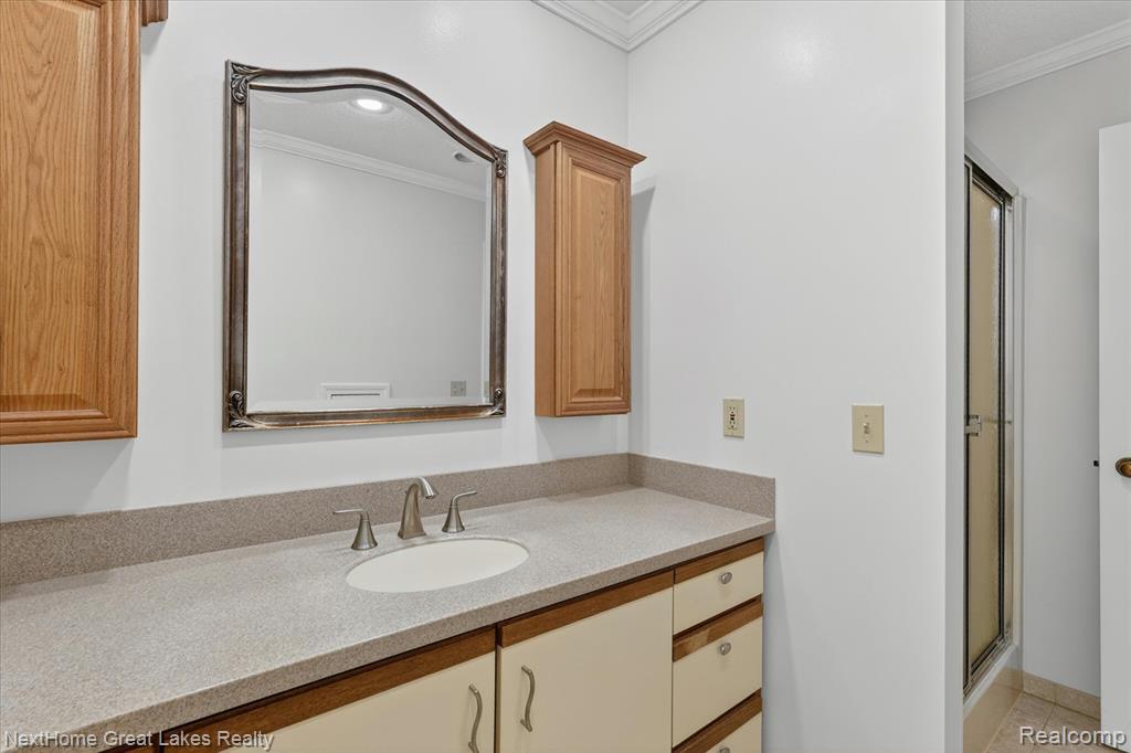 7475 Country Meadow Drive, Swartz Creek, MI 48473 — Photo 26