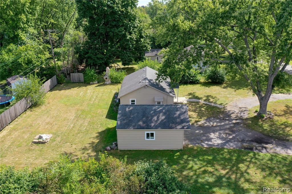 6194 Wilson Drive, Waterford, MI 48329 — Photo 26