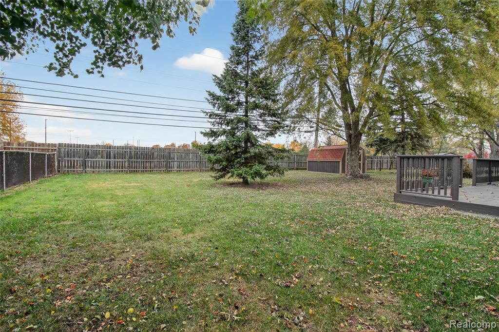 4429 Lancashire Court, Troy, MI 48085 — Photo 4