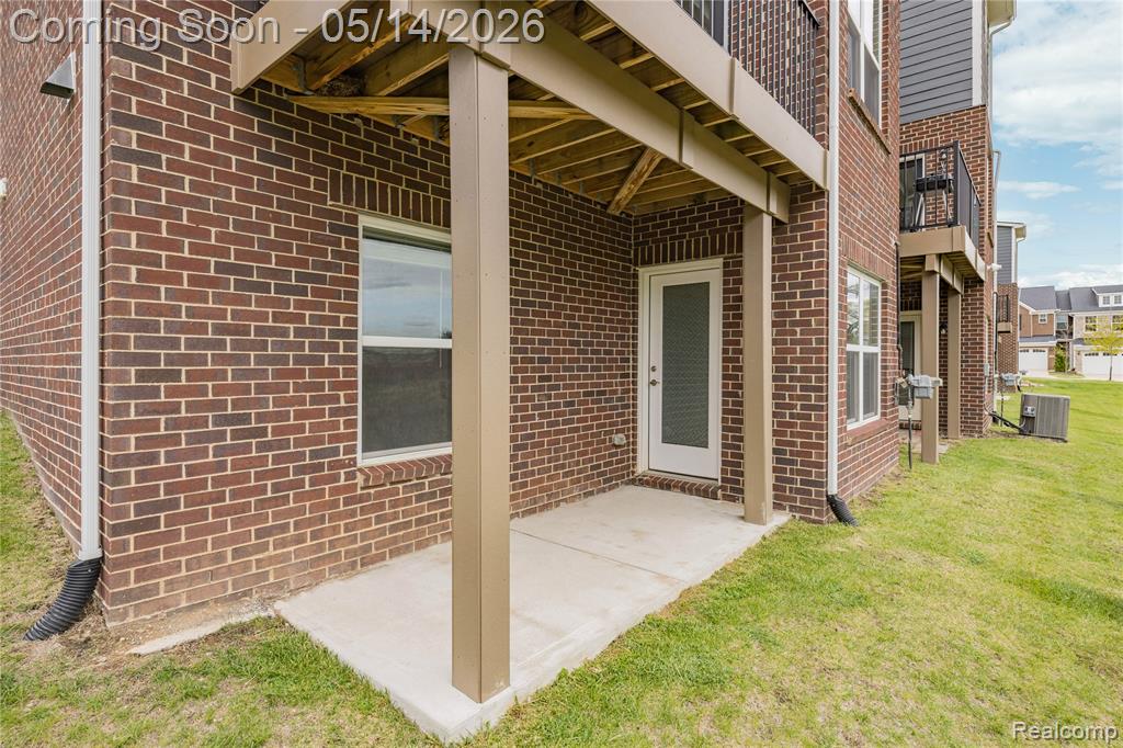 43235 Heron Drive, Novi, MI — Photo 59