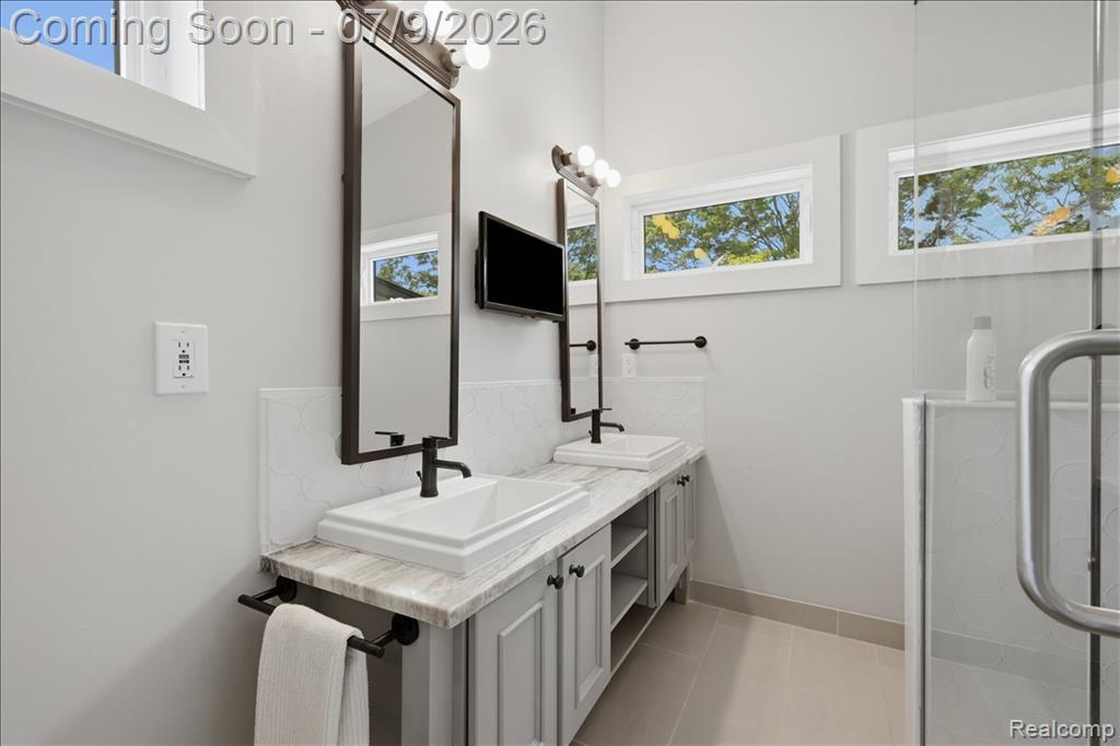 423 S Cranbrook Cross Road, Bloomfield Hills, MI 48301 — Photo 31