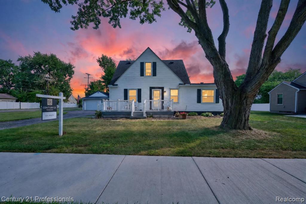 31711 Leona Street, Garden City, MI