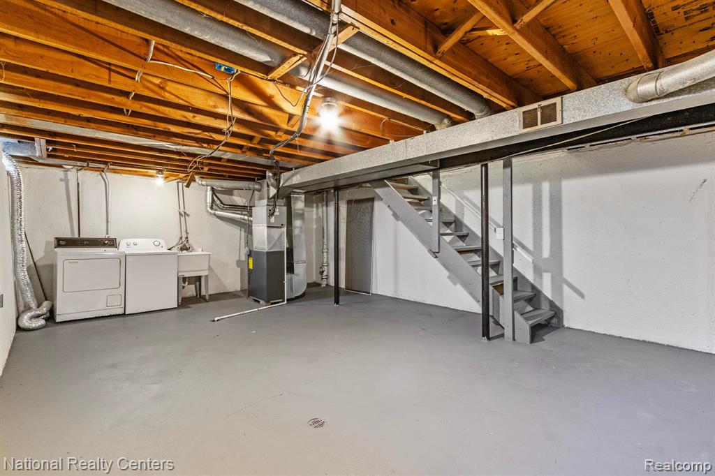 534 Saint Maron Place, Detroit, MI 48207 — Photo 8