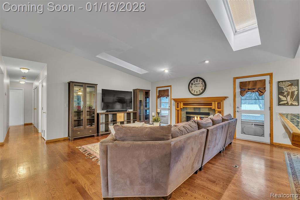 9035 Farmington Road, Livonia, MI 48150 — Photo 5
