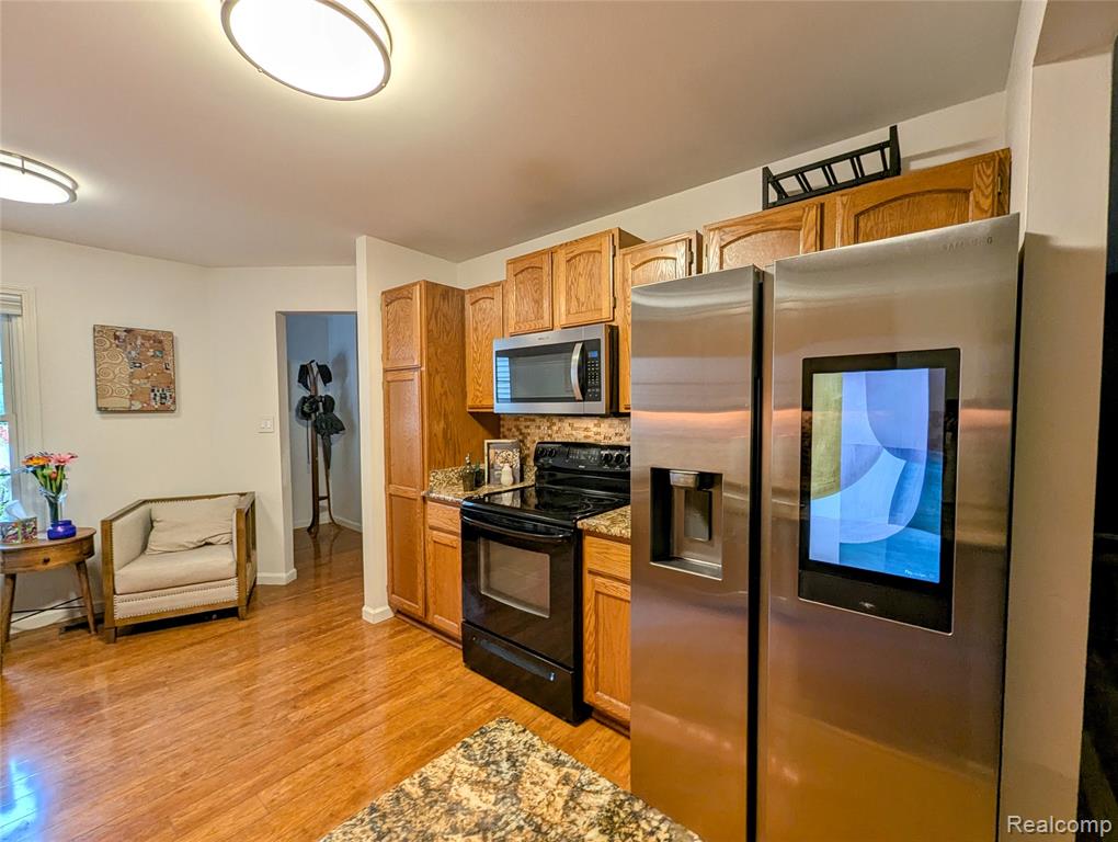 840 Woodridge Hills Drive, Brighton, MI 48116 — Photo 40